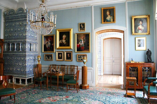 Private Castle tour from Riga:Rundale, Bauska+Hill of Crosses(LT) - FAQ