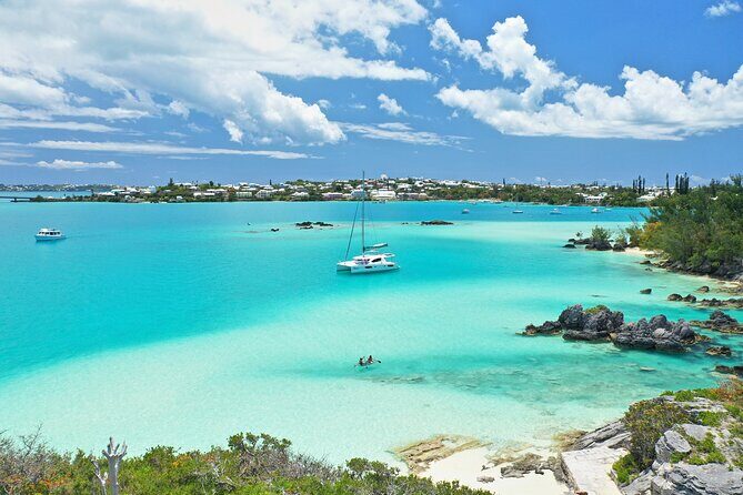 Private Catamaran Charter on Elusive - What to Expect on Your Bermuda Water Day