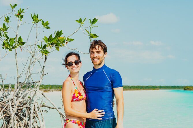 Private catamaran in Bacalar with Drinks, Guacamole and Photos. - FAQs
