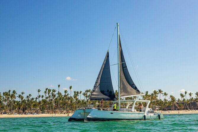 Private Catamaran + Private Parasailing - up to 20 passengers - FAQ