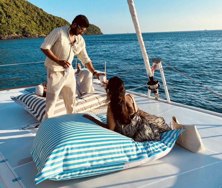 Private Catamaran Yacht to Maiton & Coral Islands - Inclusions