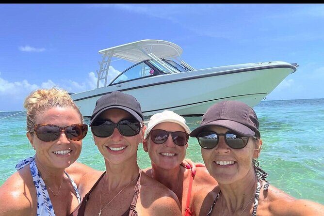 Private Charter for Stingray city - Why Choose a Private Stingray and Snorkel Tour?