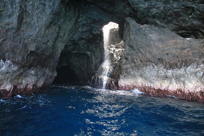 Private Charter of NaPali Coast on Kauai - Booking Information