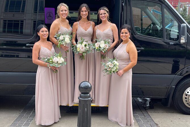 Private Chattanooga Airport Transfer for 7 to 13 Passengers - An Inside Look at the Chattanooga Airport Transfer Experience