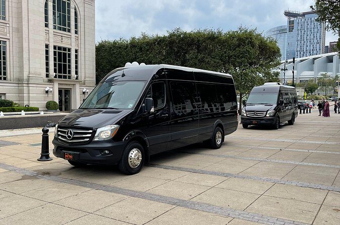 Private Chattanooga Airport Transfer for 7 to 13 Passengers - FAQs