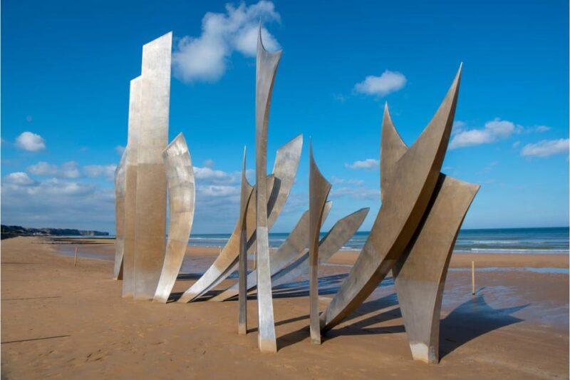 Private Chauffeur Service Tour to the D-Day Landing Beaches - Luxury Vehicle and Service Features