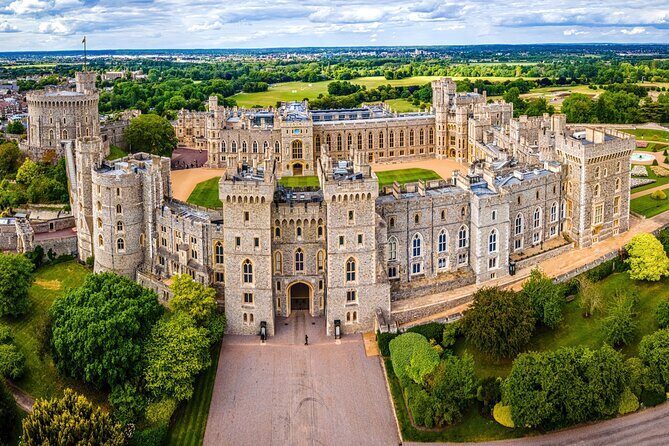 Private Chauffeured Tour to Windsor Castle from London - An In-Depth Look at the Experience