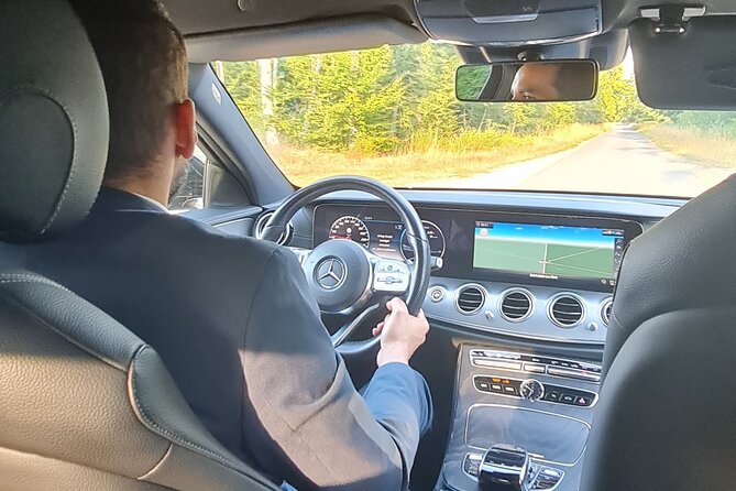 Private Chauffeured Transfer Between CDG Airport and Paris - Accessibility Features