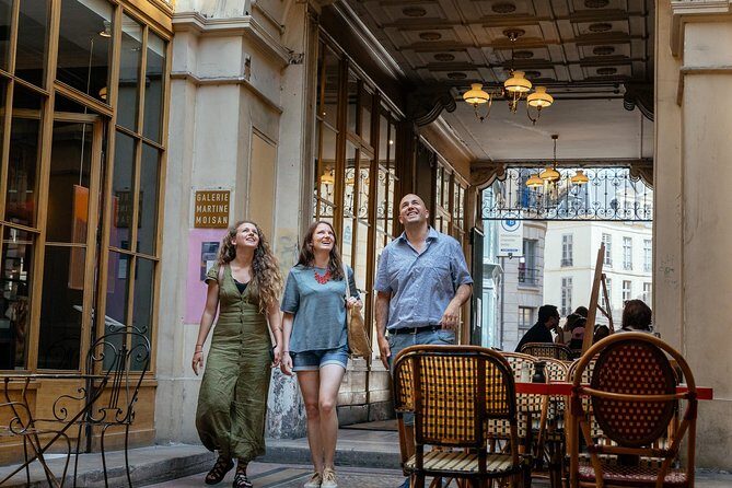 Private City Kickstart Tour: Paris - What’s Included and What’s Not