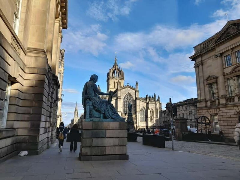 Private city tour of Edinburgh Old Town and the historic Royal Mile - An Introduction to Edinburgh’s Old Town Experience