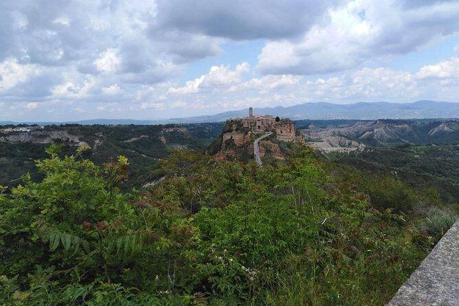 PRIVATE Civita di Bagnoregio and Orvieto Wine Tasting -Ebike tour - The Value and Considerations