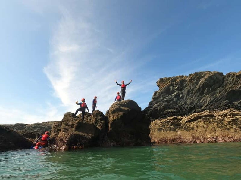 Private Coasteering on Anglesey, N Wales (jump, swim, climb) - Key Points