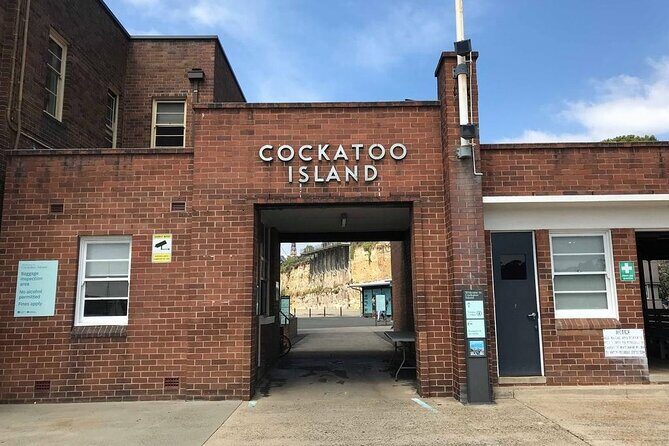 Private Coogee to Bondi Walk from your city hotel - Practical Tips for Your Walk