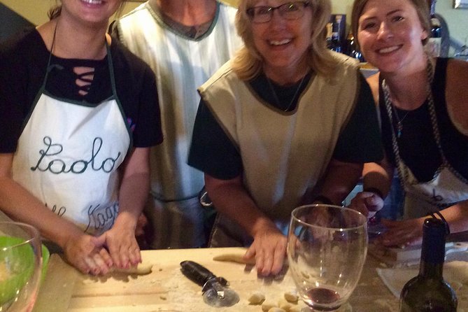 Private Cooking Class in a Florentine Villa With Transfer - Group Size and Cancellation Policy