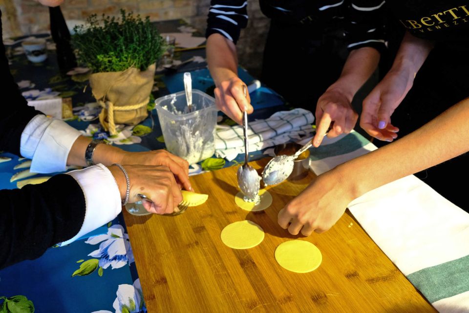 Private Cooking Class With Le Locandiere - Dietary Accommodations