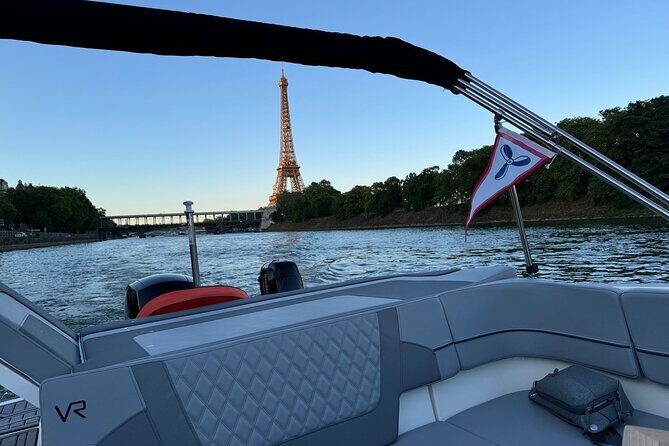 Private cruise on the Seine with Happy Cruise in Paris - Frequently Asked Questions