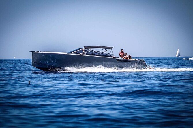Private Cruising with Axiom Yacht from Hvar - Key Points