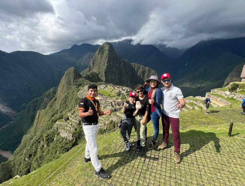 Private Cusco 5D Excursion- Machu Picchu | 3star Hotel| - Exclusions and Personal Expenses