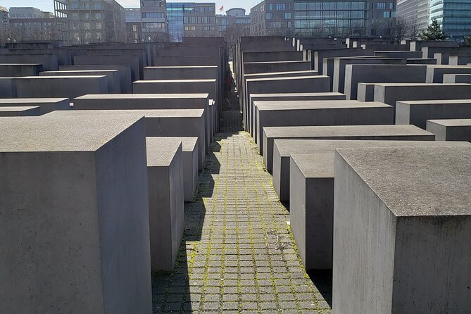 Private Custom Berlin Sightseeing Tour in a Minivan: East and West Berlin - Tour Duration and Pricing