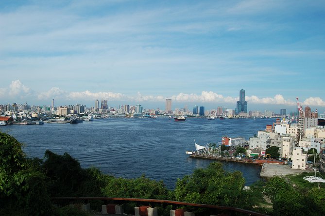 Private Custom Kaohsiung Day Tour - Pickup and Dropoff