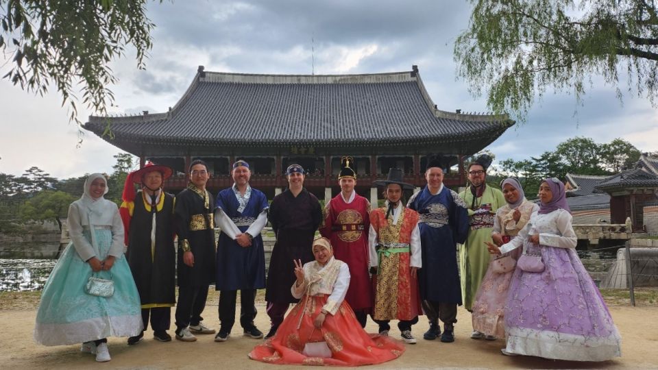 Private Customized Seoul Tour With Your Korean Buddy - Not Included in the Tour