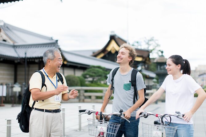 Private Cycling Tour by E-Bike (Am; With an Authorized Guide) - Policies