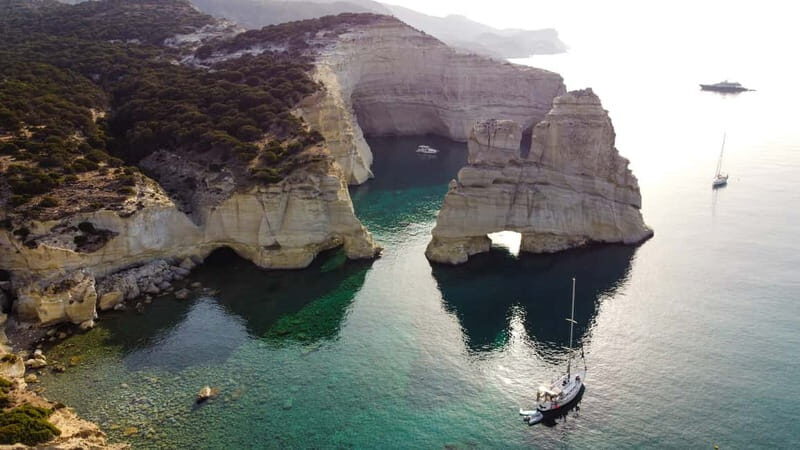 Private Daily Boat Tour to discover the highlights of Milos - FAQ