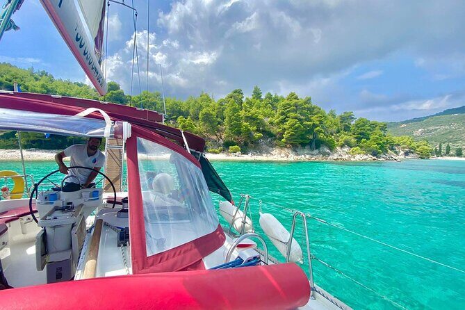 Private Daily Sailing Cruise from Skopelos port to Alonissos - Key Points