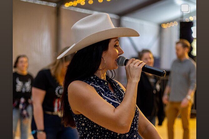 Private dance lesson with an Off Broadway NYC Pro - A Practical Look at the Private Dance Lesson in Nashville