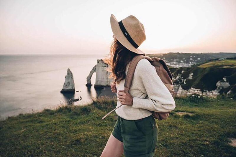 Private Day in Étretat and Honfleur, the Jewels of Normandy - Exploring the White Cliffs of Étretat