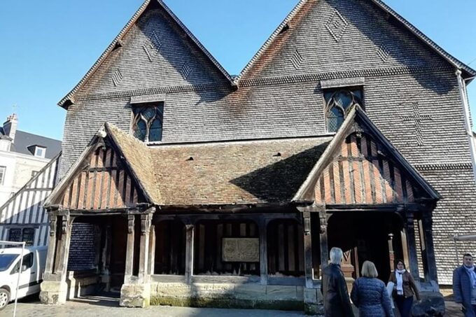 Private Day in Étretat and Honfleur, the Jewels of Normandy - Accessibility and Mobility Considerations