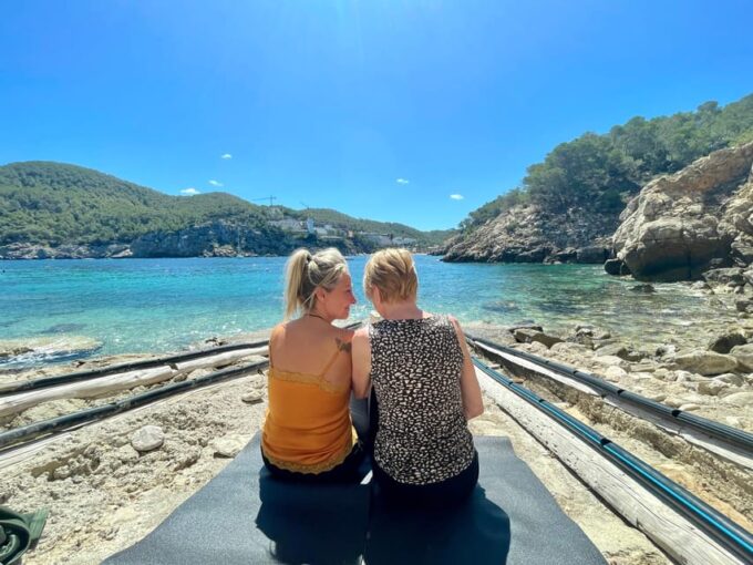 Private Day Retreat: Hike, Yoga, Relaxation & Singing Bowls - Pricing and Booking Details