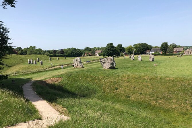 Private Day Tour From Bath to Avebury and Stonehenge With Pickup - Stonehenge