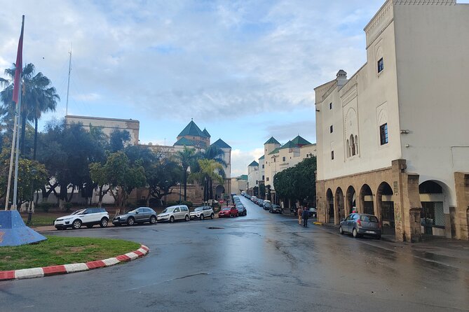 Private Day Tour From Marrakech to Casablanca - Navigating Transportation and Accessibility