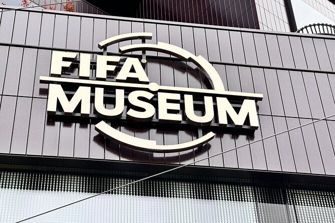 Private Day Tour Lindt Home of Chocolate and FIFA Museum Zurich - Pickup Information