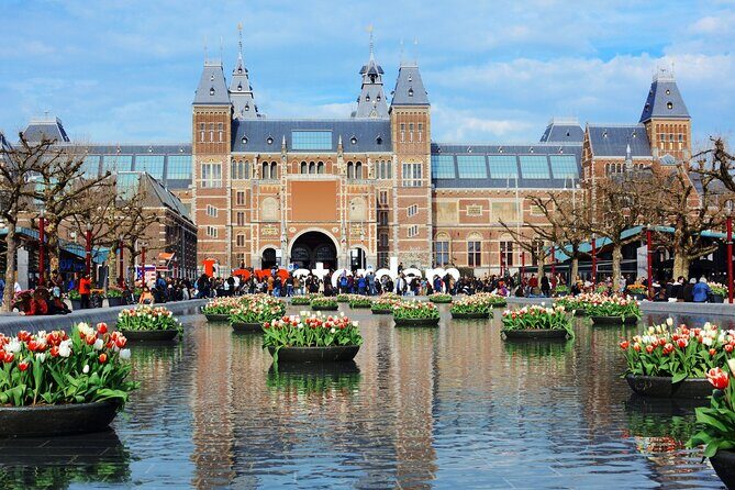 Private Day Tour of Amsterdam's Old Town Highlights by Car - Exploring the Itinerary in Detail