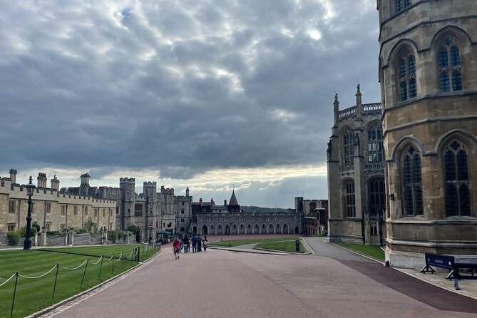 Private Day Tour to Bath and Windsor Castle - Accessibility Features