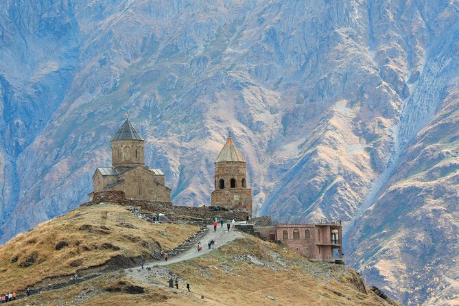 Private Day Tour to Kazbegi and Gudauri - Transportation Details