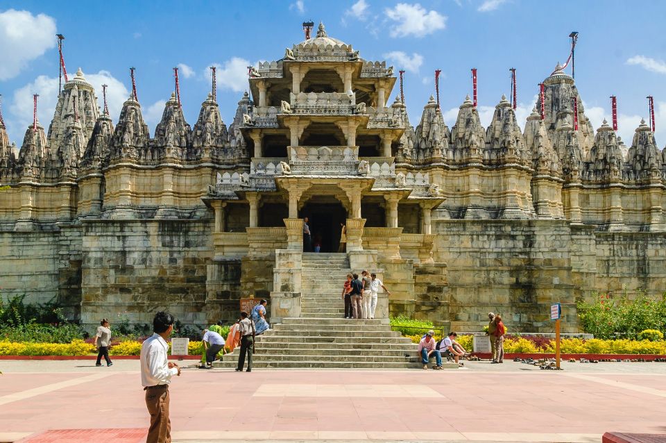 Private Day Tour to Kumbhalgarh Fort & Ranakpur Jain Temple - Key Points