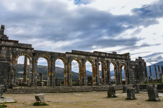 Private Day Tour to Meknes, Volubilis and Moulay Idriss From Fez - Exploring Volubilis