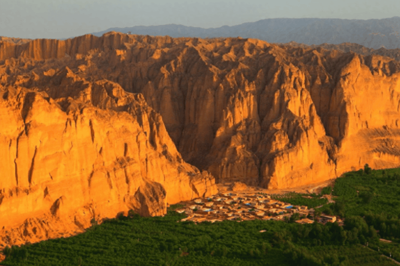 Private Day Tour to Yellow River Stone Forest From Lanzhou - Tour Overview