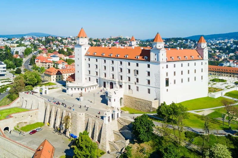 Private day trip: Budapest > Bratislava & Vienna, in English - Practical Aspects and Value  