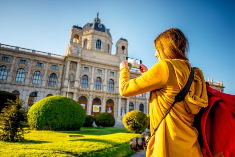 Private day trip: Budapest > Bratislava & Vienna, in English - An 11-Hour Journey Through History and Culture