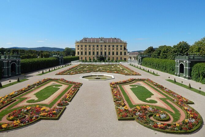 Private day trip from Budapest to Bratislava, Vienna, and back - Schönbrunn Palace