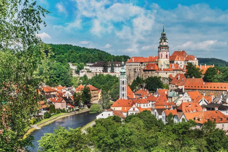 Private Day Trip From Linz to Cesky Krumlov and Back - Exploring the Medieval Charm