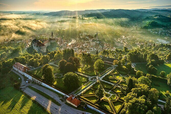 Private Day Trip from Prague to Cesky Krumlov - FAQs