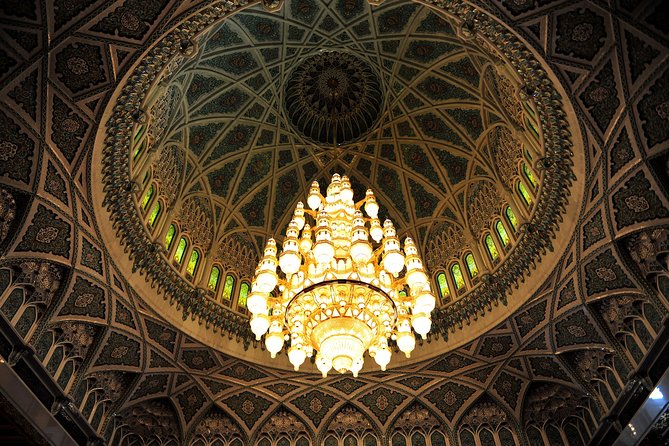 Private Day Trip to Grand Mosque & Wahiba Sands - Itinerary Highlights