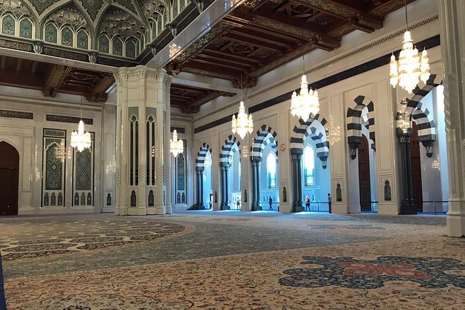 Private Day Trip to Grand Mosque & Wahiba Sands - Accessibility Information