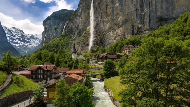 Private Day-Trip to Interlaken, Grindelwald & Lauterbrunnen - Discovering Grindelwald