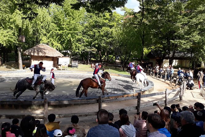 Private Day Trip to Korean Folk Village & Dae Jang Geum Park - Reviews and Ratings